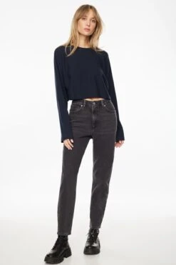Dynamite Claudia Mom Jeans In Lava Stone Black