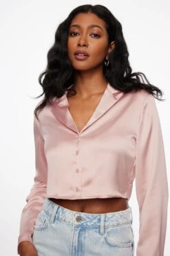 Dynamite Notch Lapel Satin Shirt In Lotus Pink