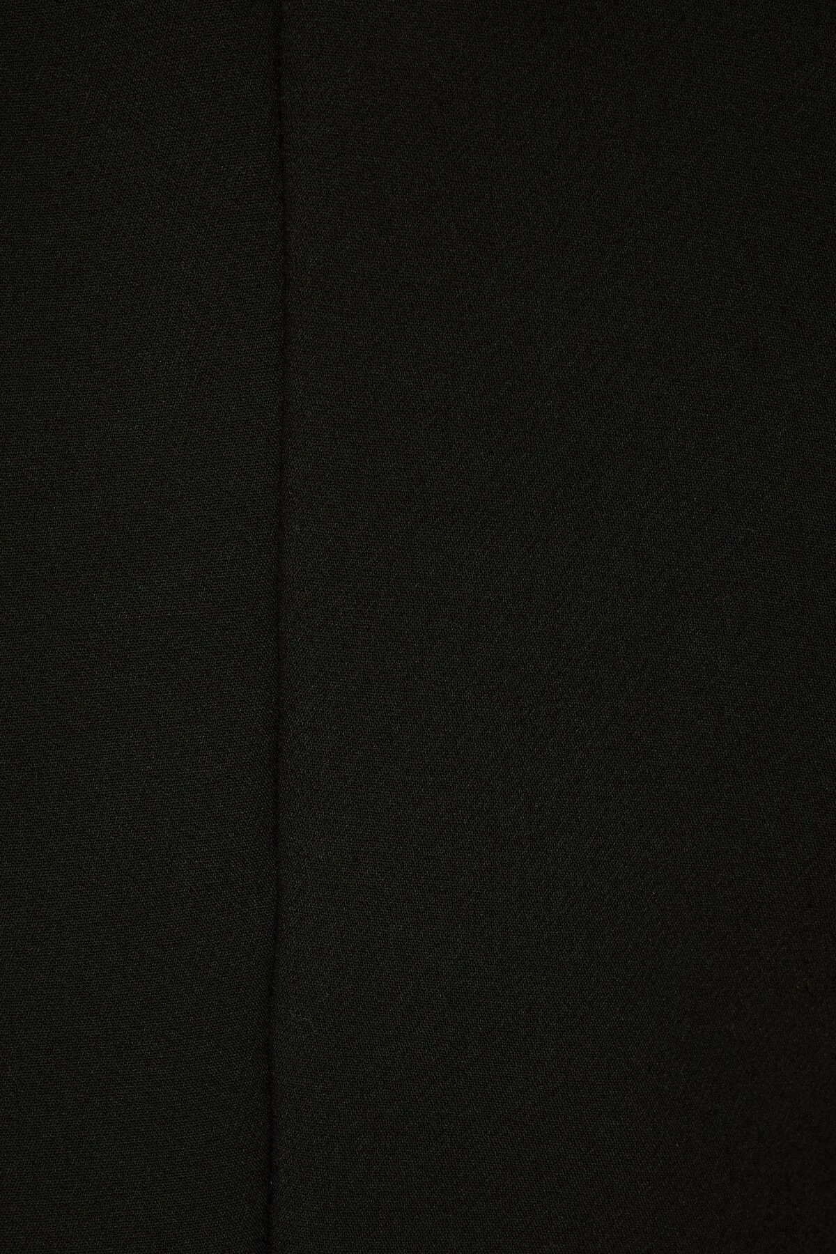 Dynamite Kora Cropped Blazer In Jet Black - Image 4