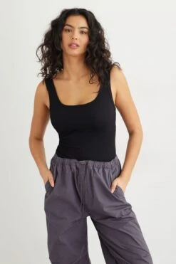 Dynamite Dita Scoop Tank Top In Jet Black