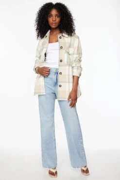 Dynamite York Plaid Shacket In Beige & Off-White & Green