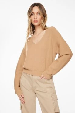 Dynamite Luca Ribbed Sweater In Tan Beige