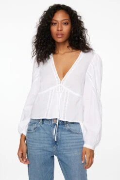Dynamite Long Sleeve Peplum Blouse In Bright White