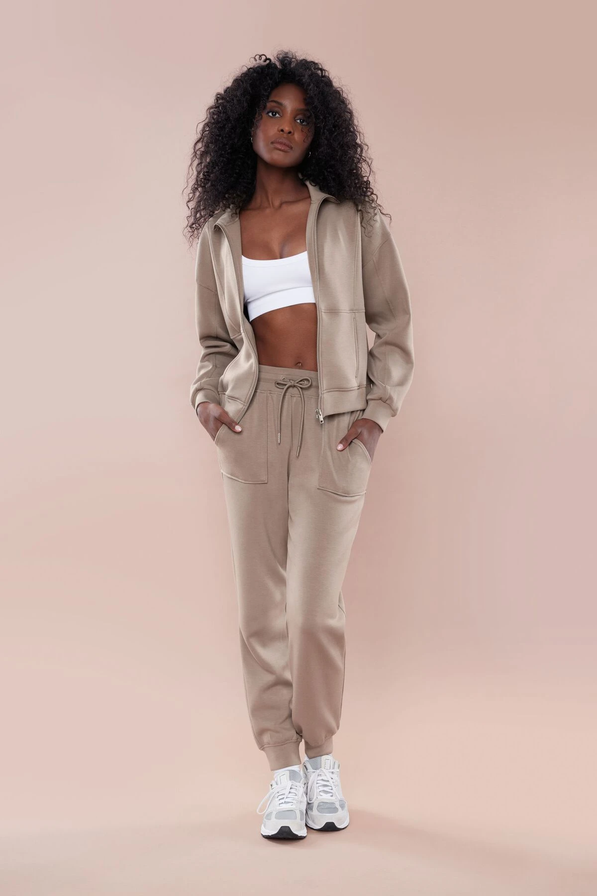 Dynamite Scuba Jogger Pants In Cinder Taupe