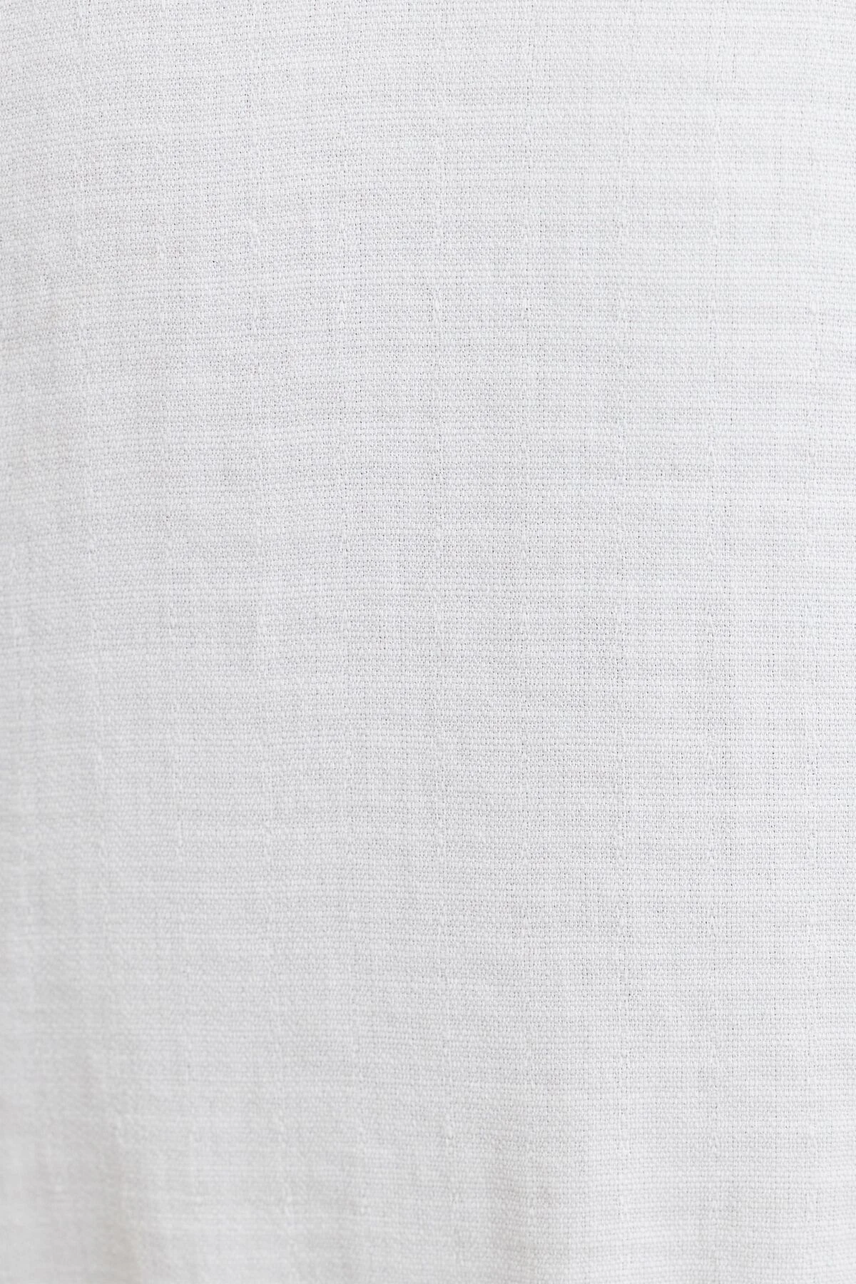 Dynamite Twist Front Cropped Top In Bright White - Image 5