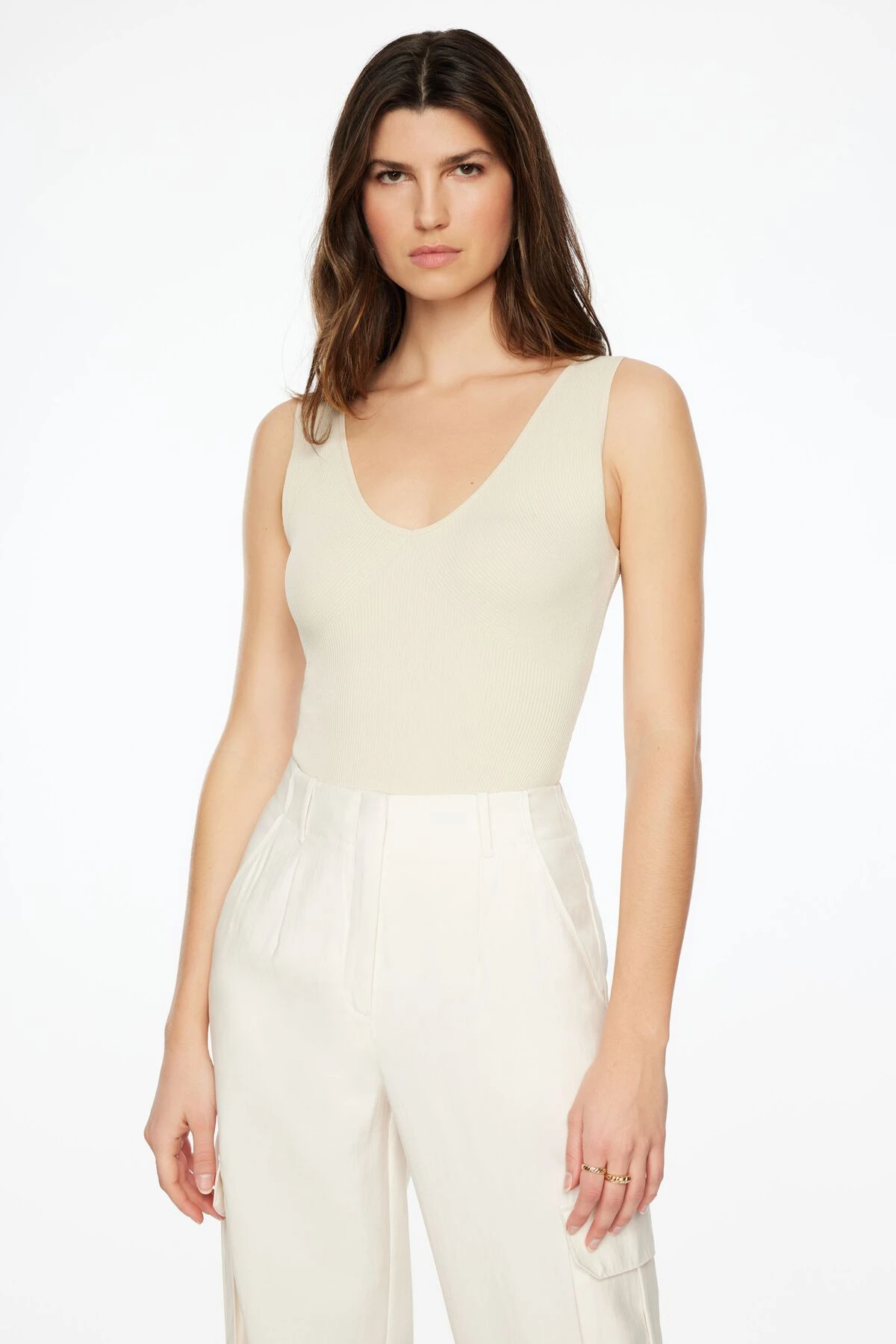 Dynamite Seamless V-Neck Bodysuit In Rainy Day Beige
