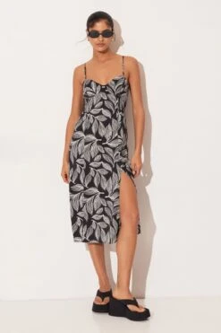 Dynamite Eve Corset Midi Dress In Black & White Leaves