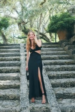 Dynamite Side Cut Out Maxi Dress In Jet Black