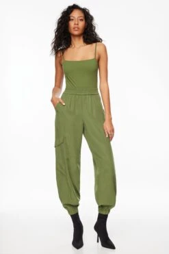 Dynamite Daria Utility Jogger Pants In Spring Leaf Green
