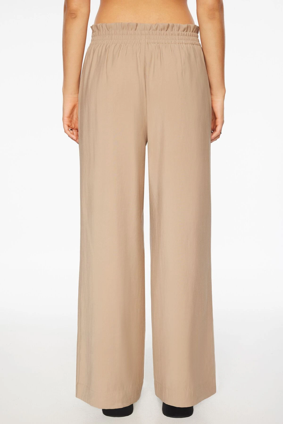 Dynamite Natalia Paper Bag Wide Leg Pants In Almond Tan Beige - Image 3