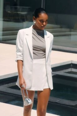 Dynamite Lorelei Two Button Blazer In Bright White