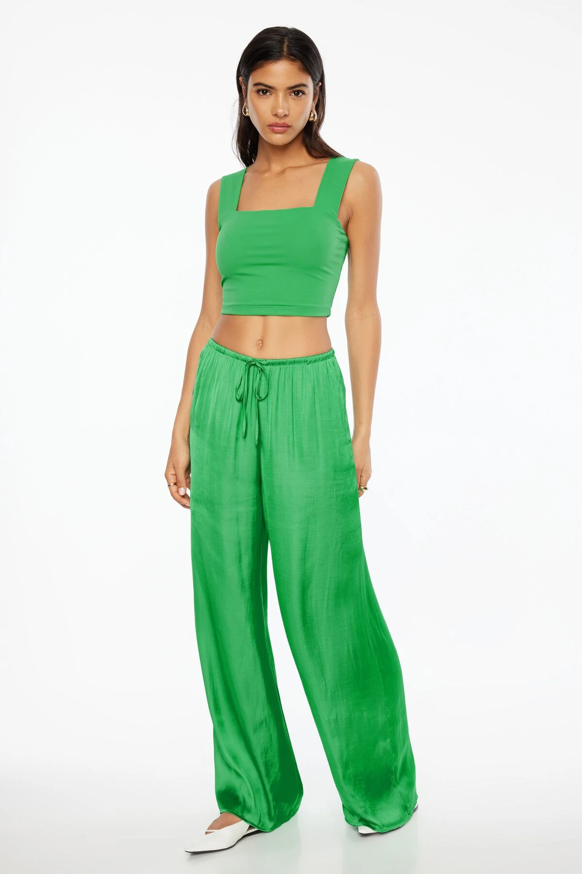 Dynamite Santina Satin Wide Leg Pants In Amazonia Green - Image 2