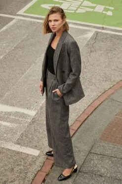 Dynamite Anya Double Breasted Blazer In Dark Grey & White