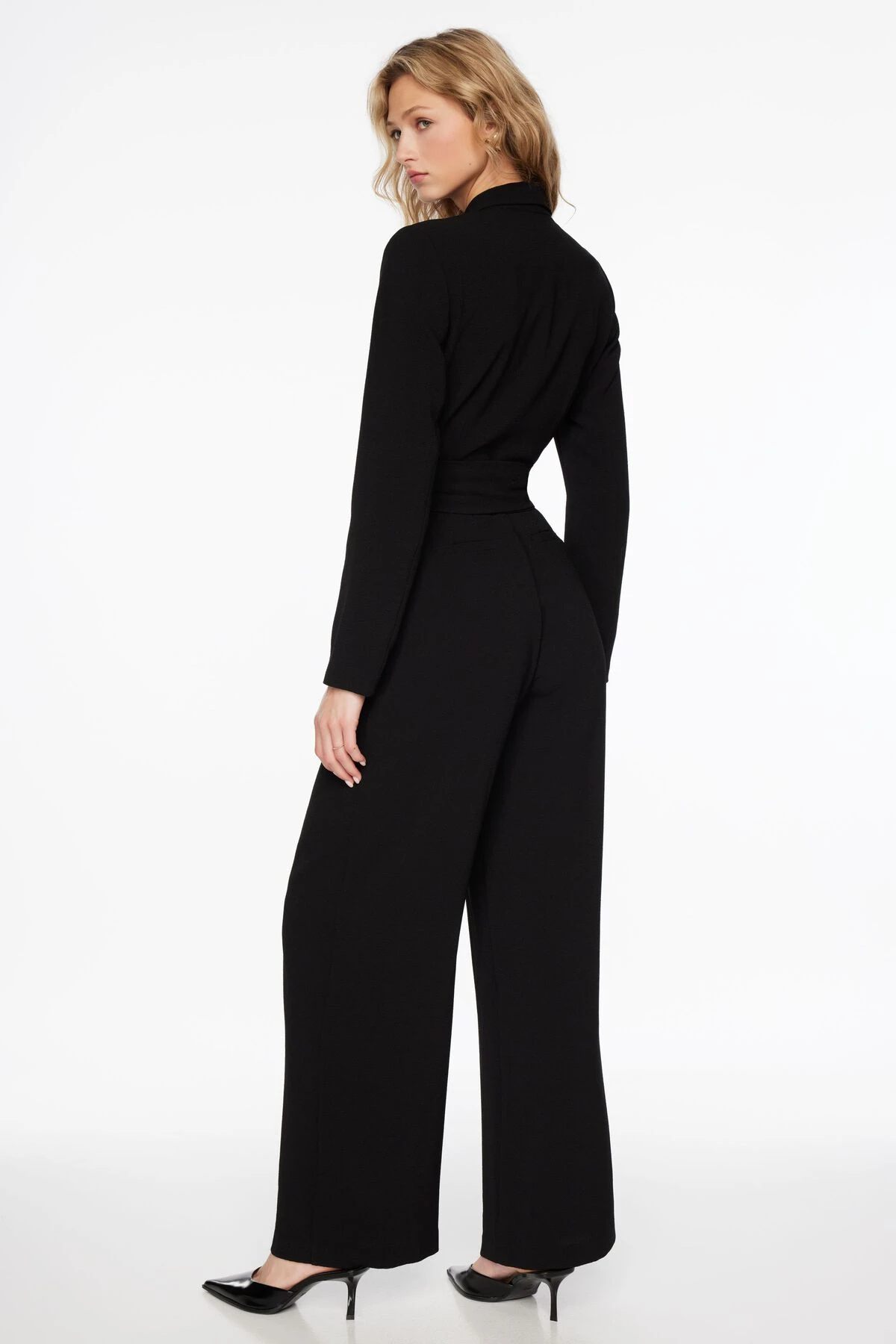 Dynamite Rania Belted Blazer Jumpsuit In Jet Black - Image 4