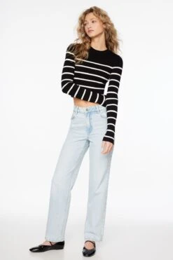 Dynamite Justina Straight Leg Jeans In Indigo Light