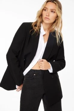 Dynamite Anya Double Breasted Blazer In Jet Black