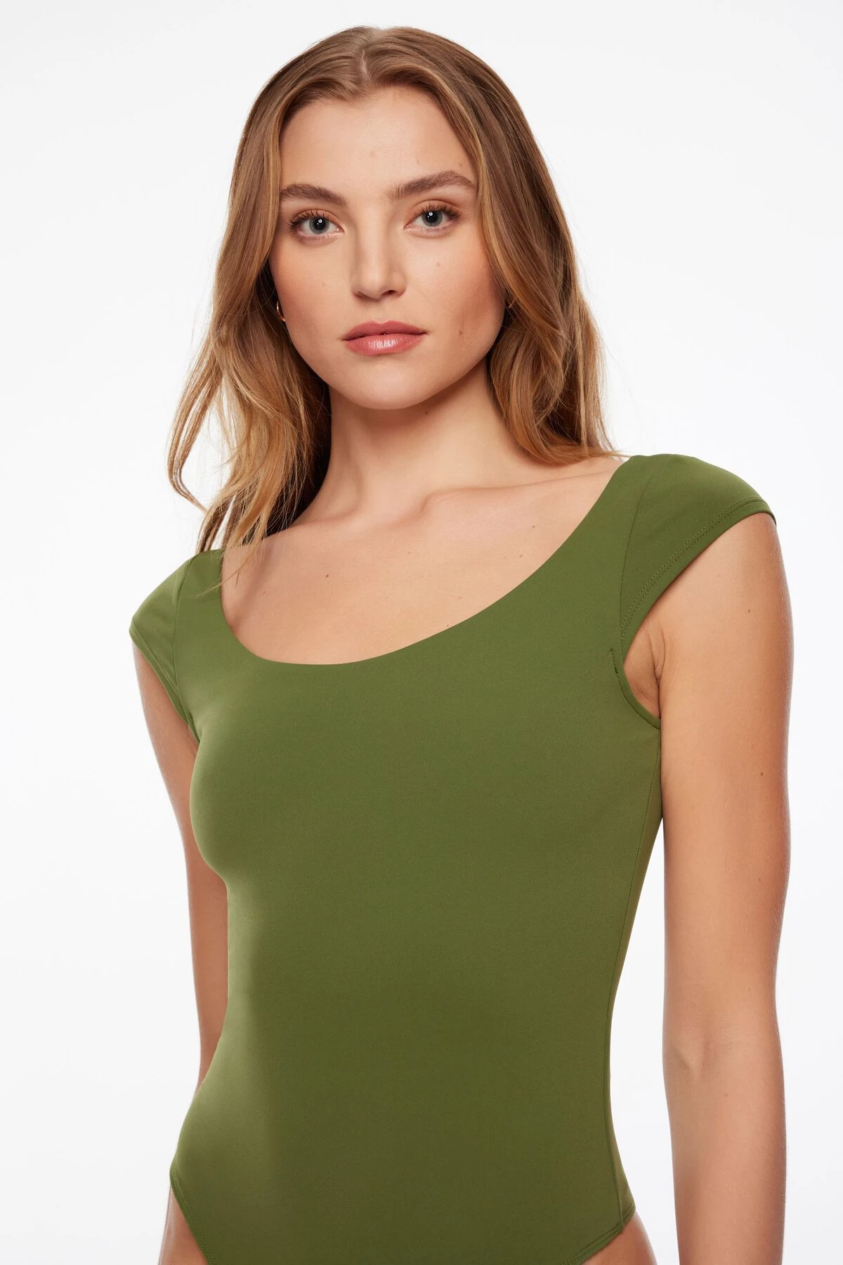 Dynamite Jules Sculpt Short Sleeve Scoop Neck Bodysuit In Bronze Green - Image 2