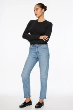 Dynamite Claudia Mom Jeans In Indigo Medium