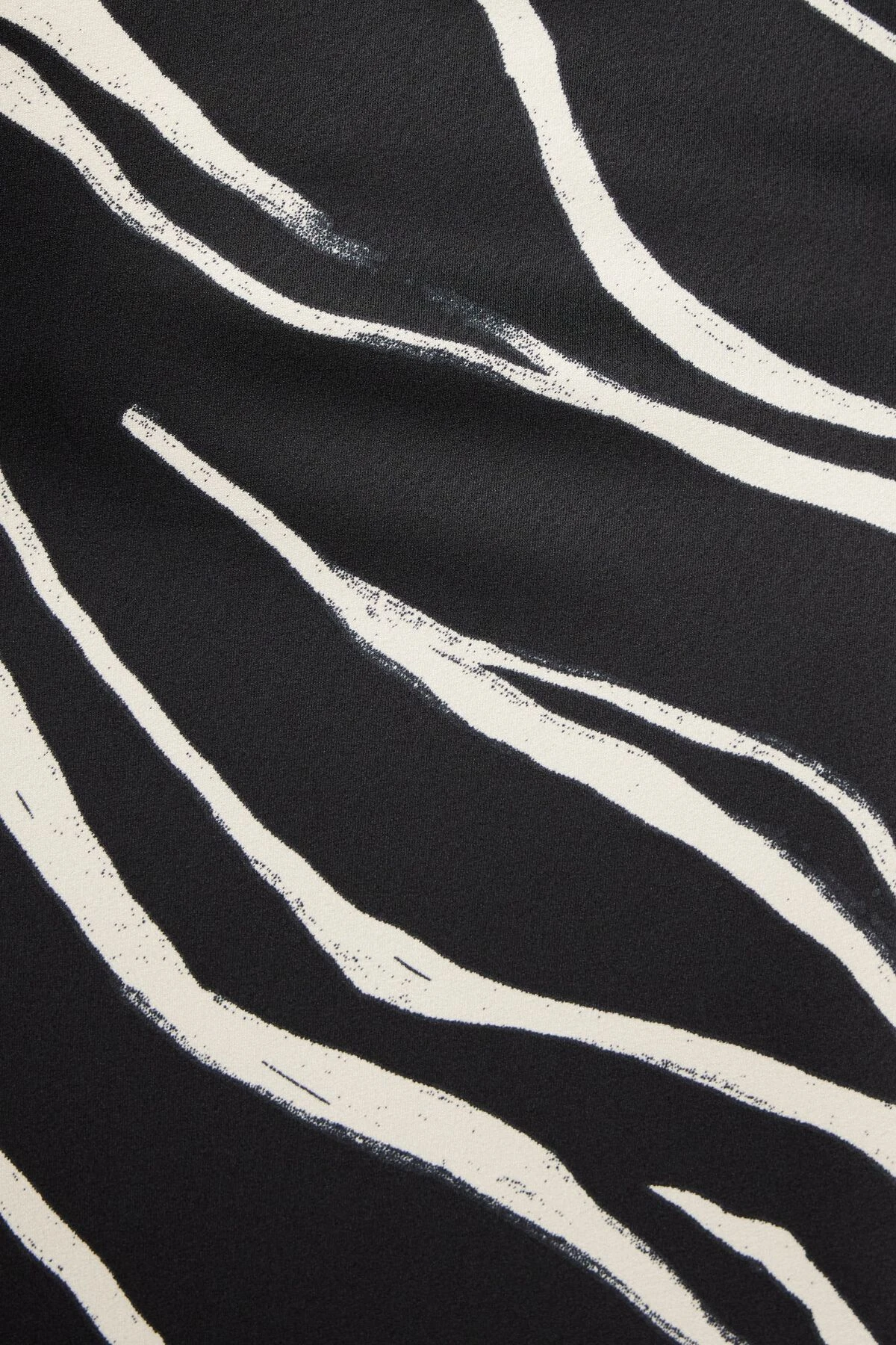 Dynamite Melody Satin Slip Midi Skirt In Black & Cream Wave - Image 5