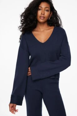 Dynamite Long Sleeve V-Neck Sweater In Navy Blazer