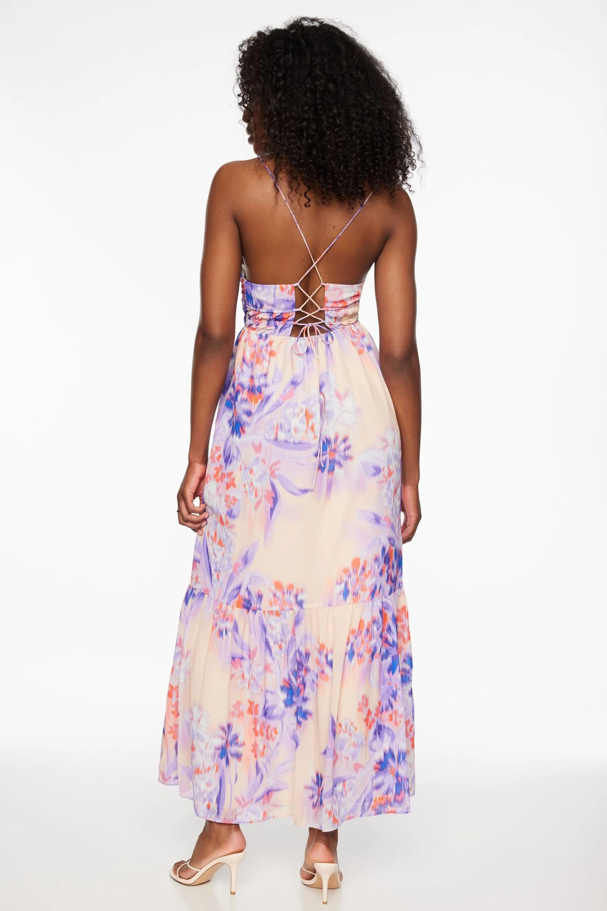Dynamite Leigh Strappy Back Maxi Dress In Violet Purple Floral - Image 4
