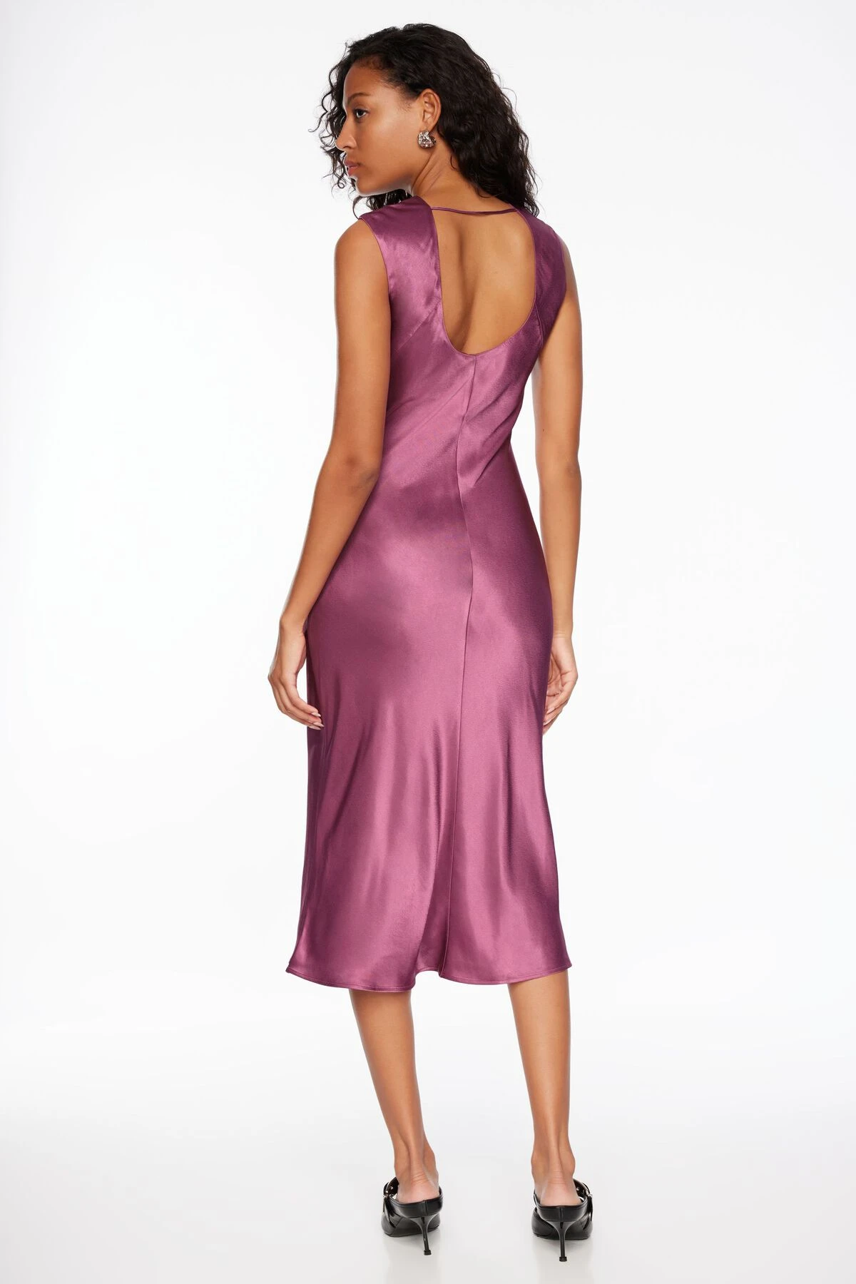 Dynamite Square Neck Satin Slip Midi Dress In Damson Purple - Image 3