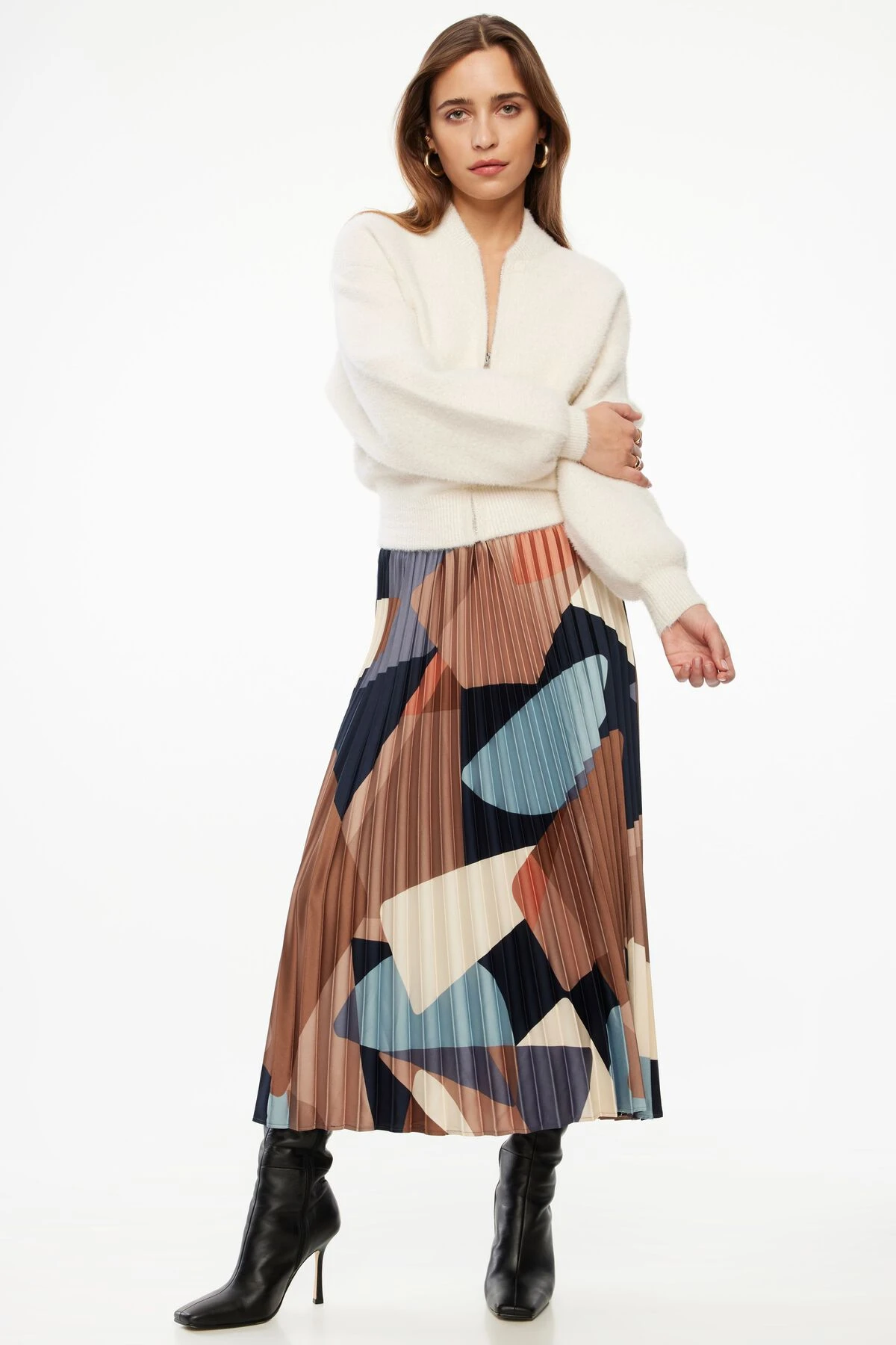 Dynamite Laure Pleated Maxi Skirt In Blue Abstract