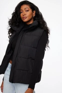 Dynamite Quilted Long Puffer Vest In Jet Black