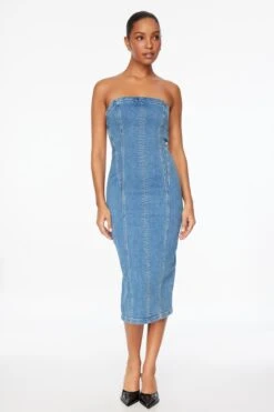 Dynamite Denim Tube Midi Dress In Indigo/Medium Light