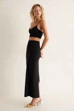Dynamite Arya Sculpt Maxi Skirt In Jet Black