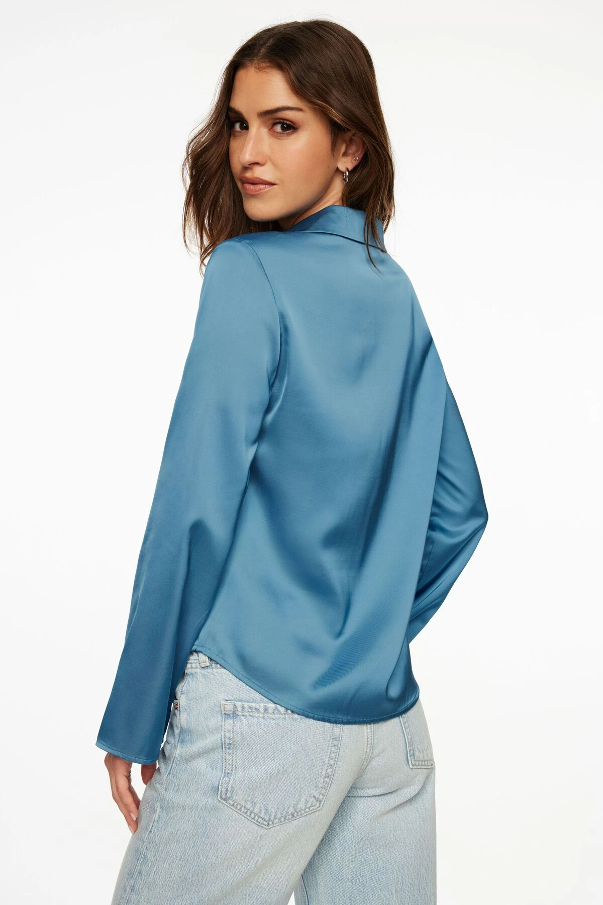 Dynamite Piper Long Sleeve Satin Shirt In Clouded Blue - Image 3