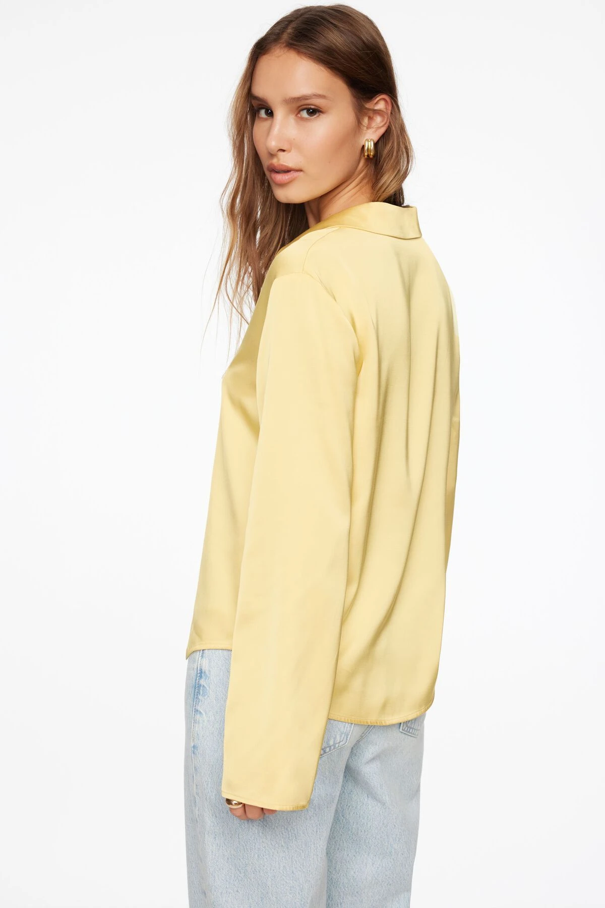 Dynamite Piper Long Sleeve Satin Shirt In Candied Citrus Yellow - Image 5