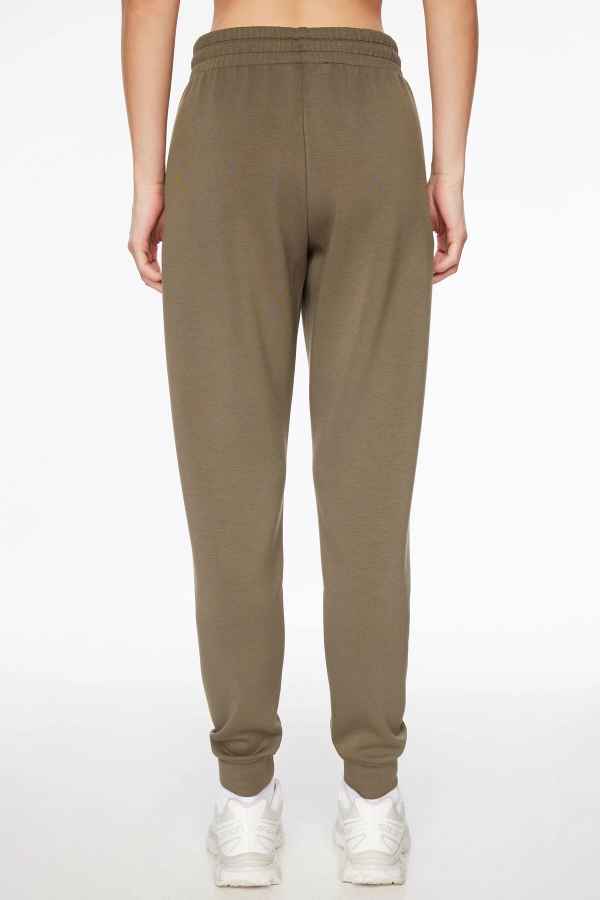 Dynamite Scuba 2.0 Jogger In Acorn Oak Green - Image 3