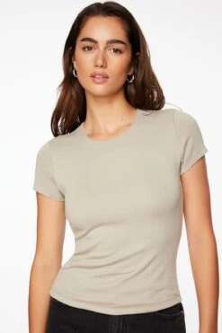 Dynamite Drea Jersey Crew Neck Tee In Vintage Khaki Green