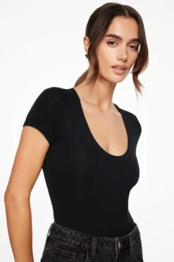 Dynamite Hayden Scoop Neck Bodysuit In Jet Black