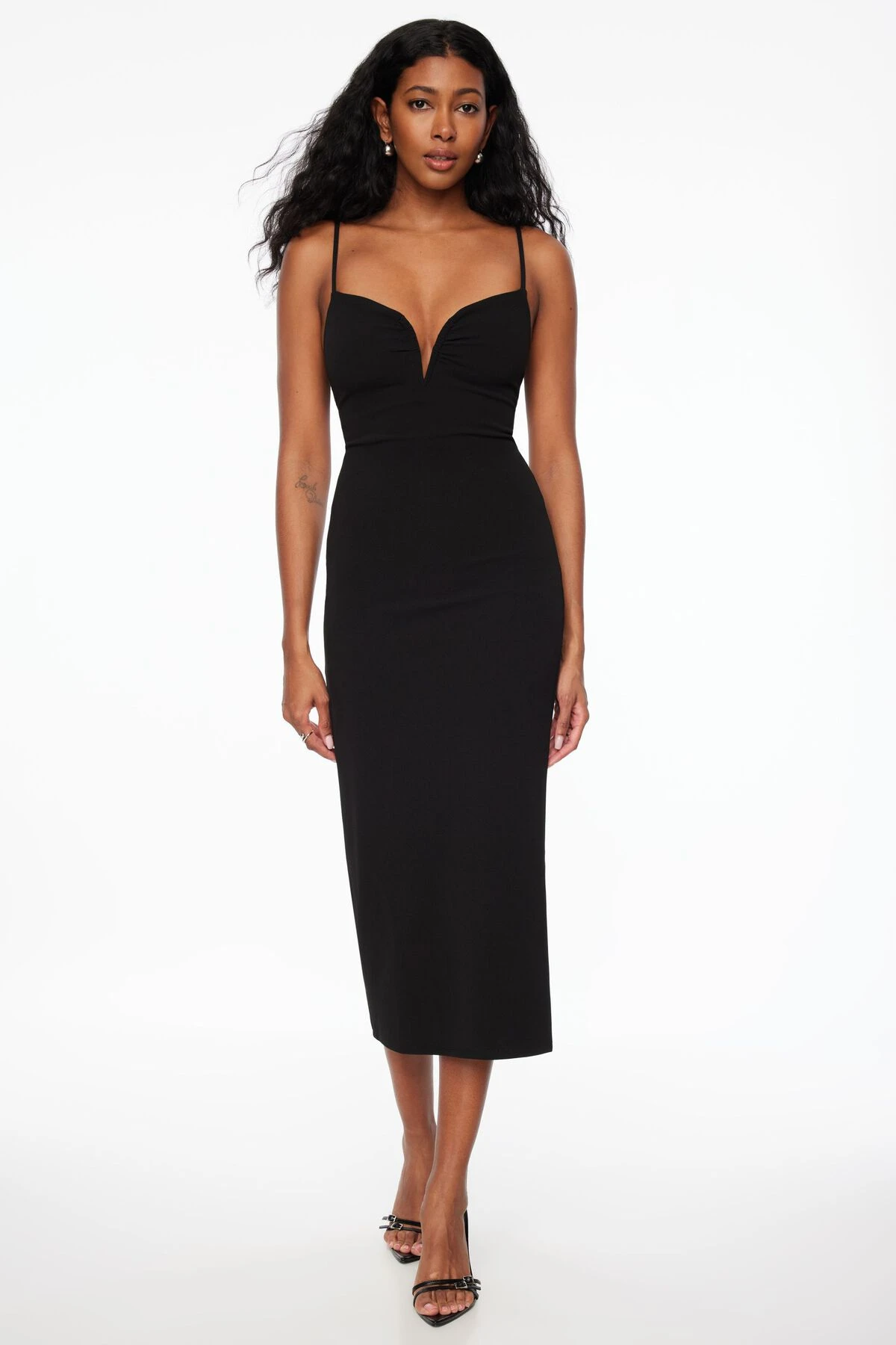 Dynamite V-Wire Midi Dress In Jet Black