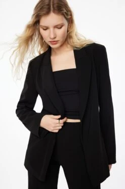 Dynamite Athena Relaxed Open Blazer In Jet Black