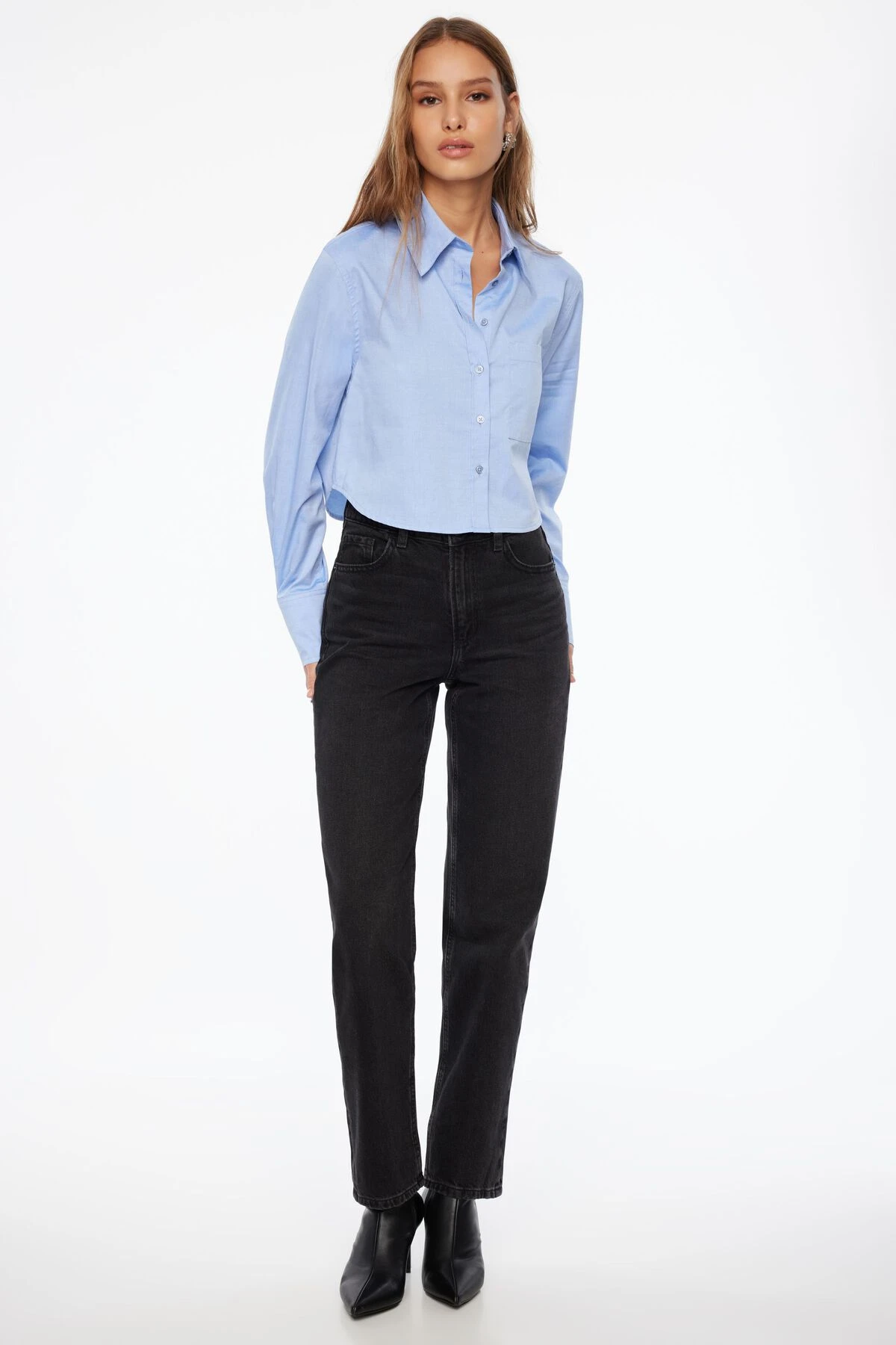 Dynamite Chambray Crop Shirt In Blue - Image 2