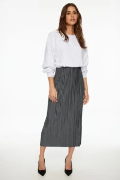 Dynamite Plissé Column Maxi Skirt In Turbulence Grey