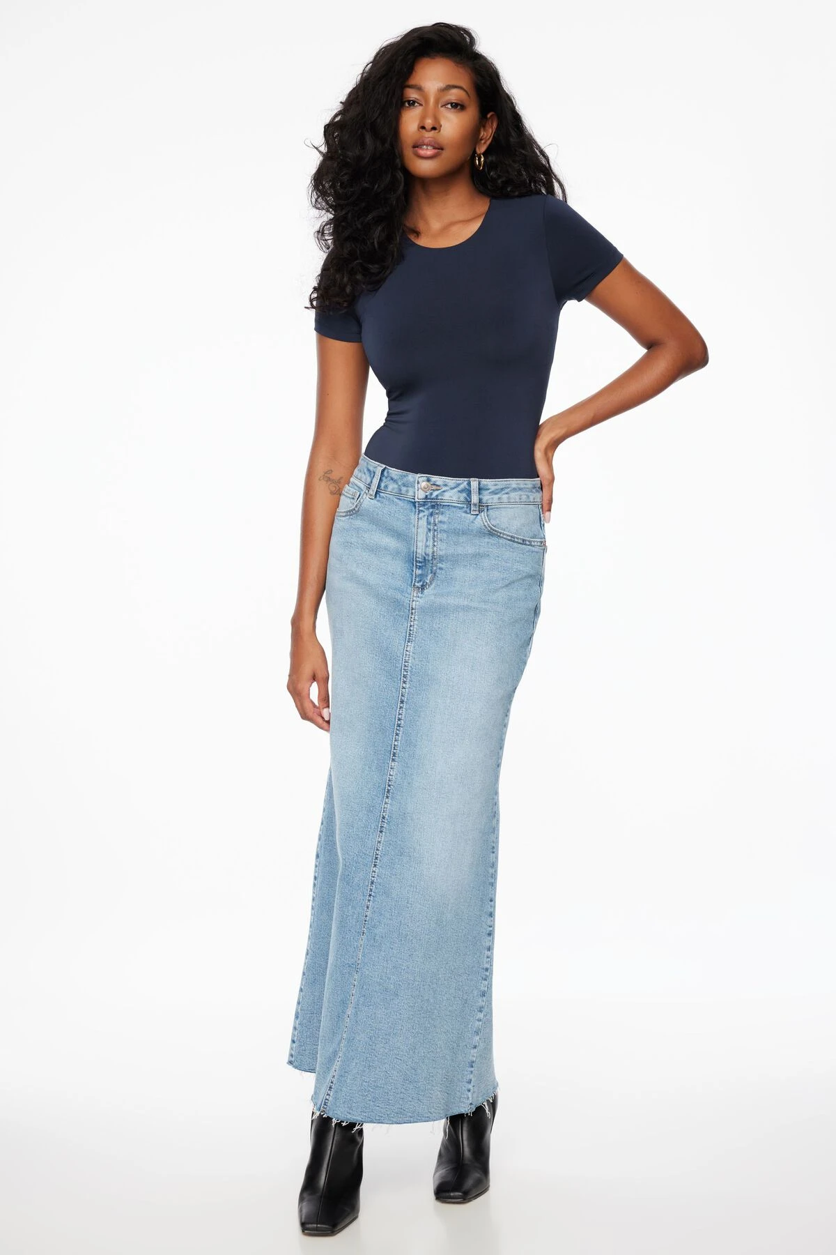 Dynamite Drea Sculpt Crew Neck Bodysuit In Navy Blazer - Image 3