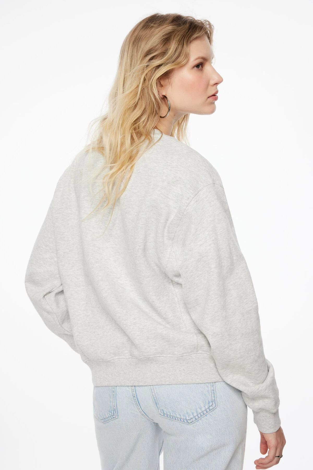 Dynamite Classic Embroidered Sweatshirt In Fall Grey & Apres Ski Club - Image 4